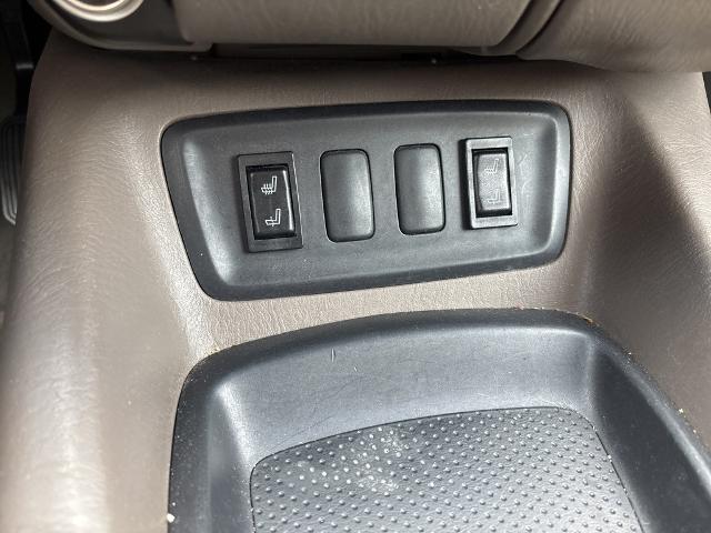 2006 Toyota Sequoia Vehicle Photo in Grapevine, TX 76051