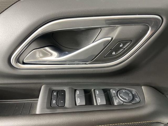 2024 GMC Yukon XL Vehicle Photo in GILBERT, AZ 85297-0402