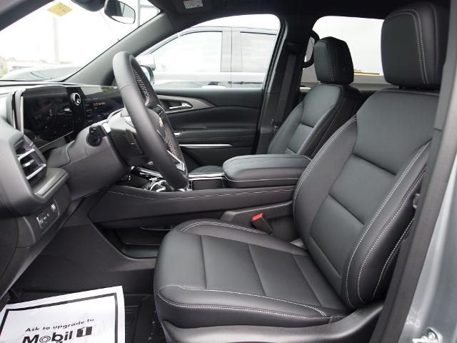 2025 Chevrolet Traverse Vehicle Photo in MADISON, IN 47250-1611