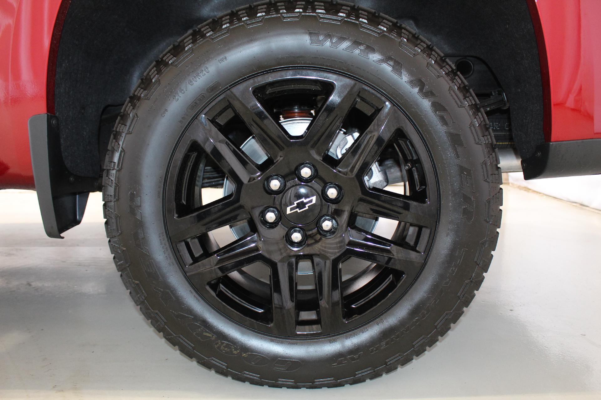 2025 Chevrolet Silverado 1500 Vehicle Photo in NORTHAMPTON, MA 01060-1120