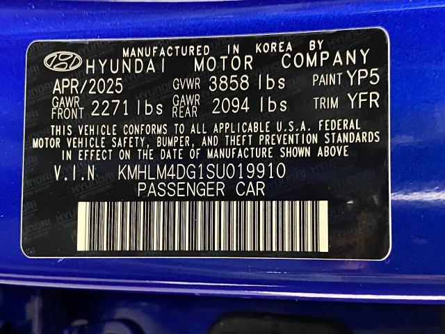2025 Hyundai ELANTRA Vehicle Photo in Appleton, WI 54913
