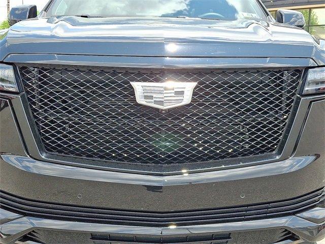 2024 Cadillac Escalade ESV Vehicle Photo in ALLENTOWN, PA 18103-7399