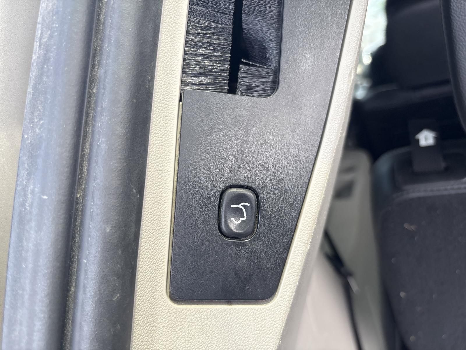 2014 Chrysler Town & Country Vehicle Photo in Mechanicsburg, PA 17050-1707