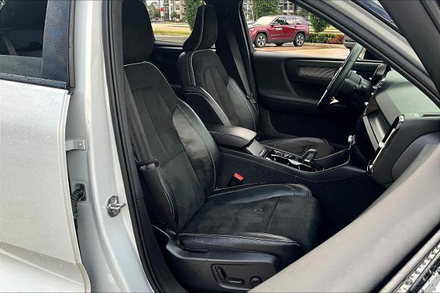 2022 Volvo XC40 Vehicle Photo in Houston, TX 77007