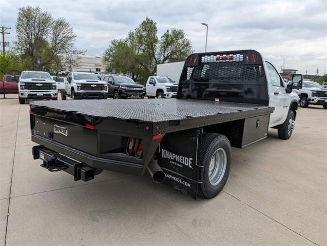 2024 Chevrolet Silverado 3500 HD CC Vehicle Photo in ENGLEWOOD, CO 80113-6708