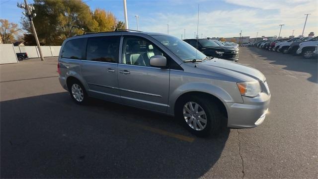 Used 2014 Chrysler Town & Country Touring with VIN 2C4RC1BG6ER440090 for sale in Saint Cloud, Minnesota