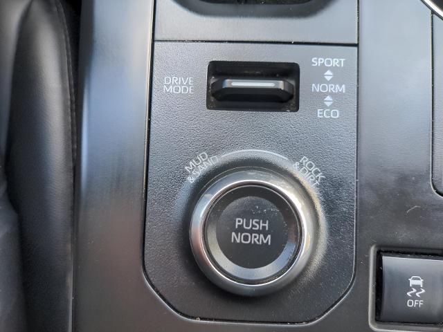 2021 Toyota Highlander Vehicle Photo in Green Bay, WI 54304