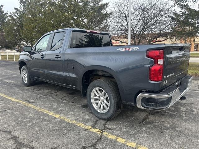 Used 2022 Chevrolet Silverado 1500 Limited LT with VIN 1GCRYJEK2NZ182772 for sale in Birch Run, MI