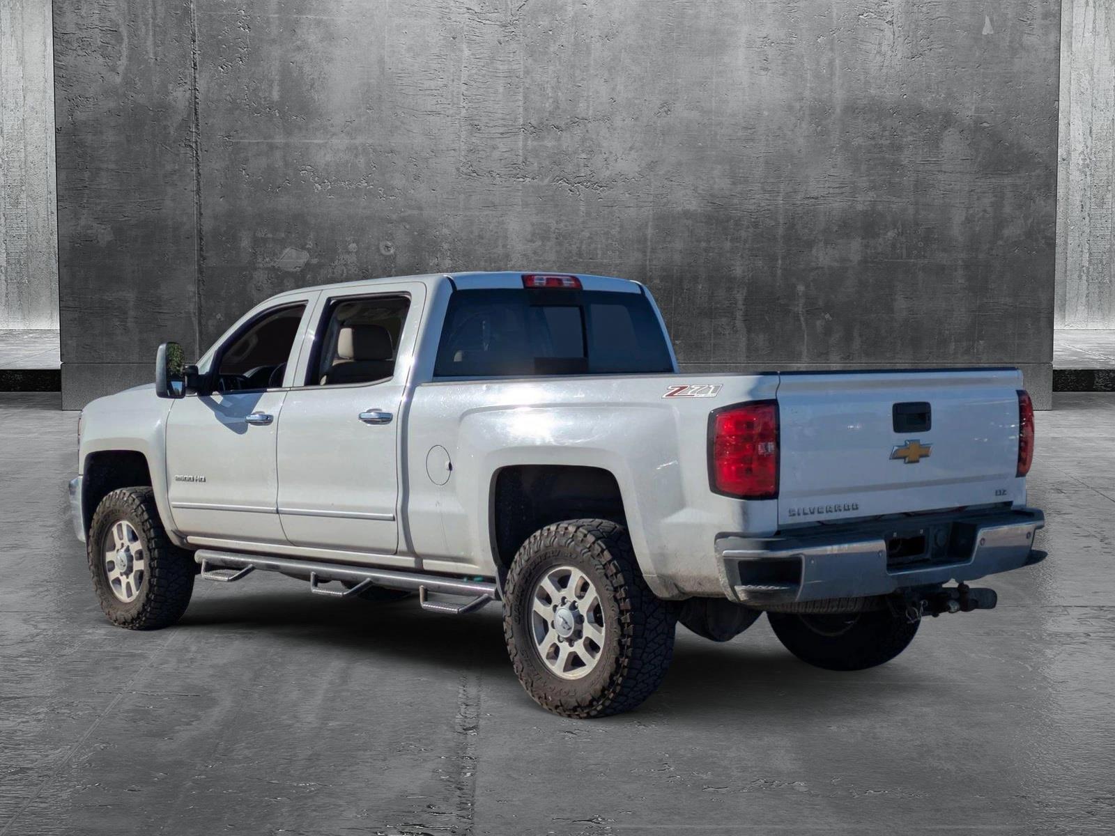 2015 Chevrolet Silverado 2500 HD Vehicle Photo in Corpus Christi, TX 78415