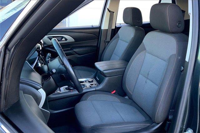 2021 Chevrolet Traverse Vehicle Photo in TOPEKA, KS 66609-0000