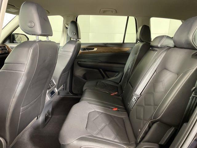 2024 Volkswagen Atlas Vehicle Photo in PHOENIX, AZ 85014-3381