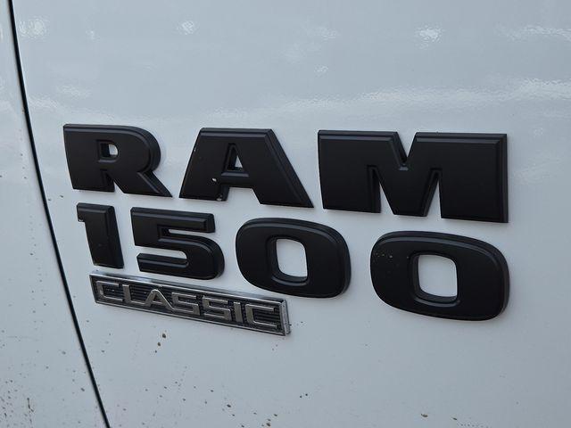 2019 Ram 1500 Classic Vehicle Photo in WATERTOWN, CT 06795-3318