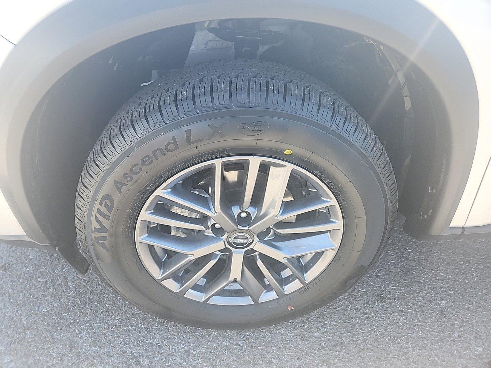 2024 Nissan Rogue Vehicle Photo in Albuquerque, NM 87110