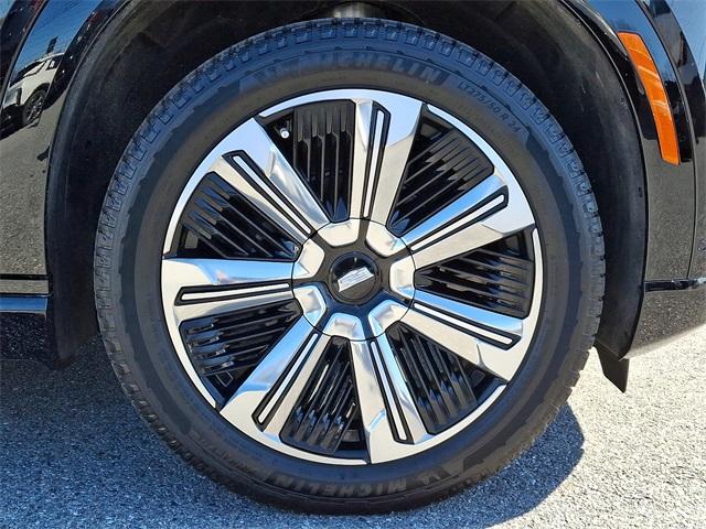 2025 Cadillac ESCALADE IQ Vehicle Photo in ALLENTOWN, PA 18103-7399