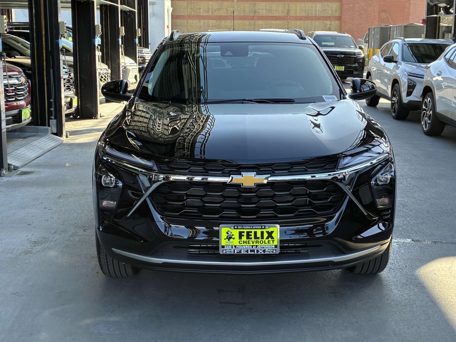 2025 Chevrolet Trax Vehicle Photo in LOS ANGELES, CA 90007-3794