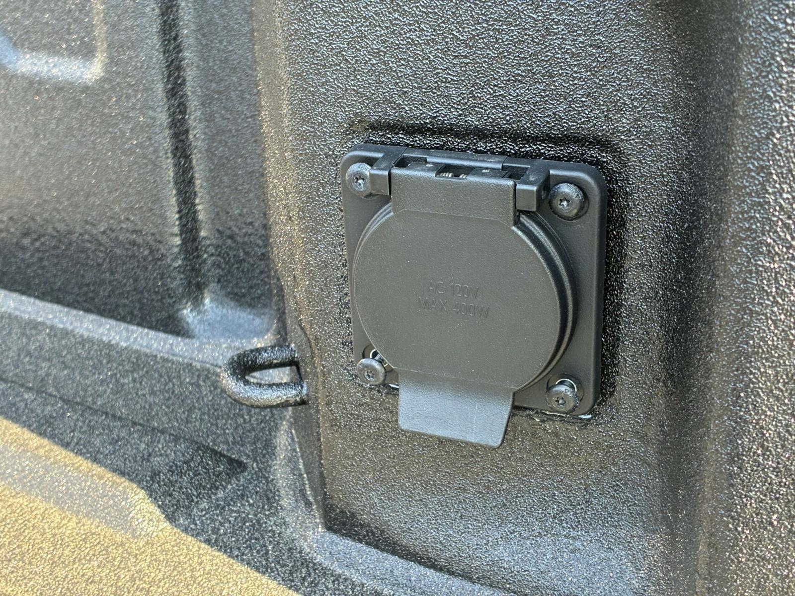 2025 Chevrolet Silverado 2500 HD Vehicle Photo in LOS ANGELES, CA 90007-3794