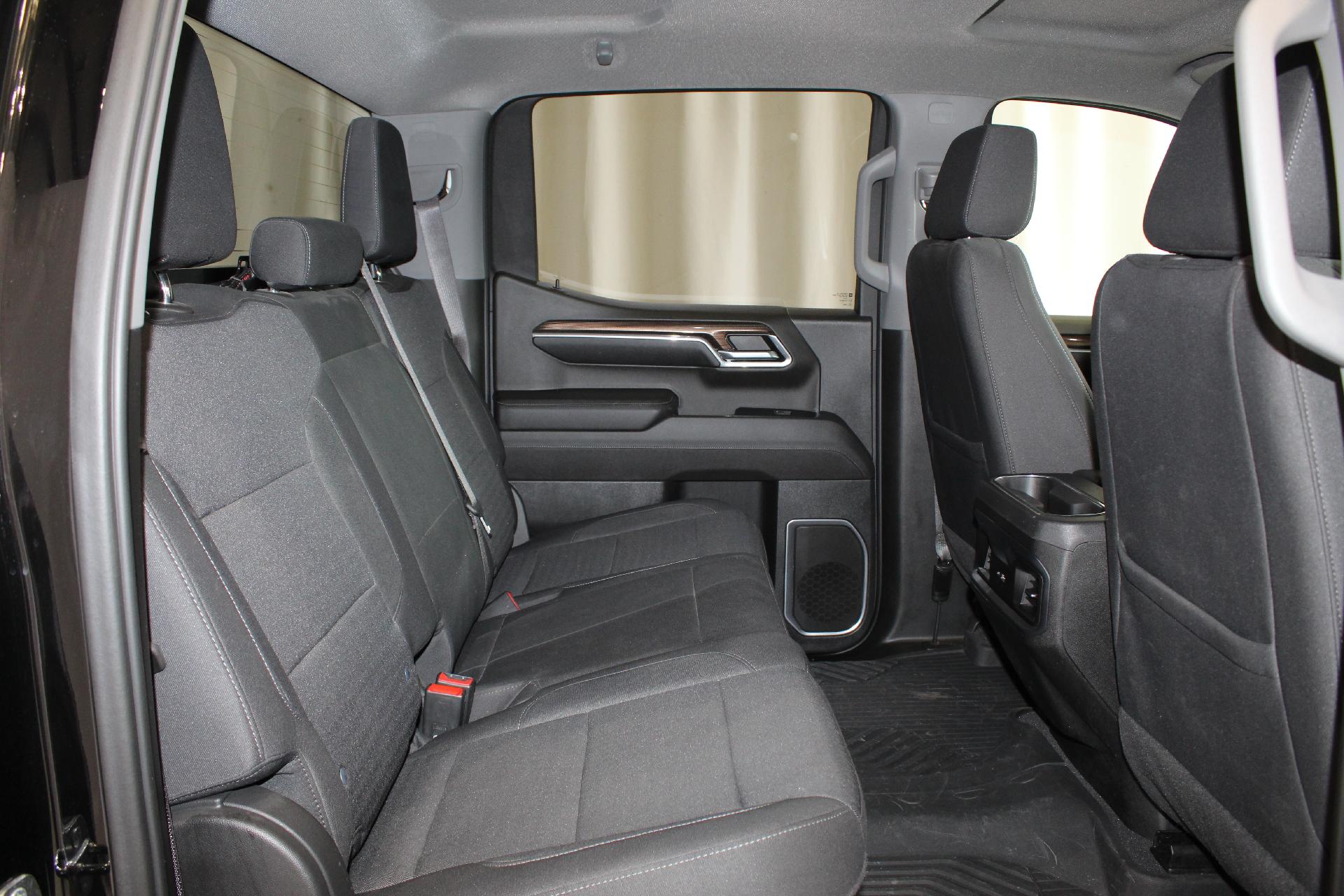 2023 Chevrolet Silverado 1500 Vehicle Photo in NORTHAMPTON, MA 01060-1120
