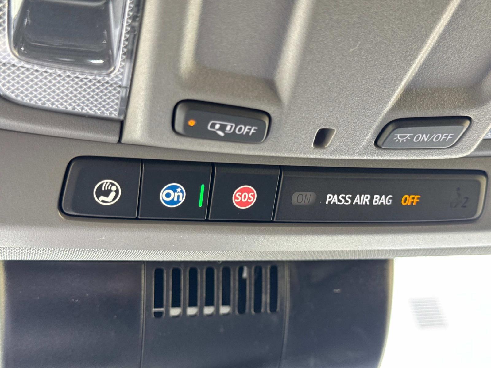 2025 Chevrolet Silverado 2500 HD Vehicle Photo in LOS ANGELES, CA 90007-3794