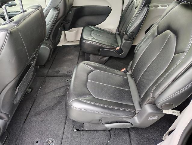2024 Chrysler Pacifica Vehicle Photo in GREEN BAY, WI 54304-5303