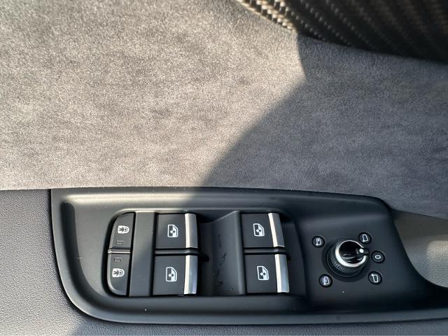 2025 Audi SQ7 Vehicle Photo in HOUSTON, TX 77090