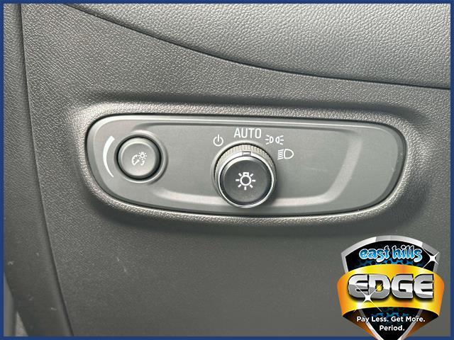 2022 Chevrolet Equinox Vehicle Photo in Roslyn, NY 11576