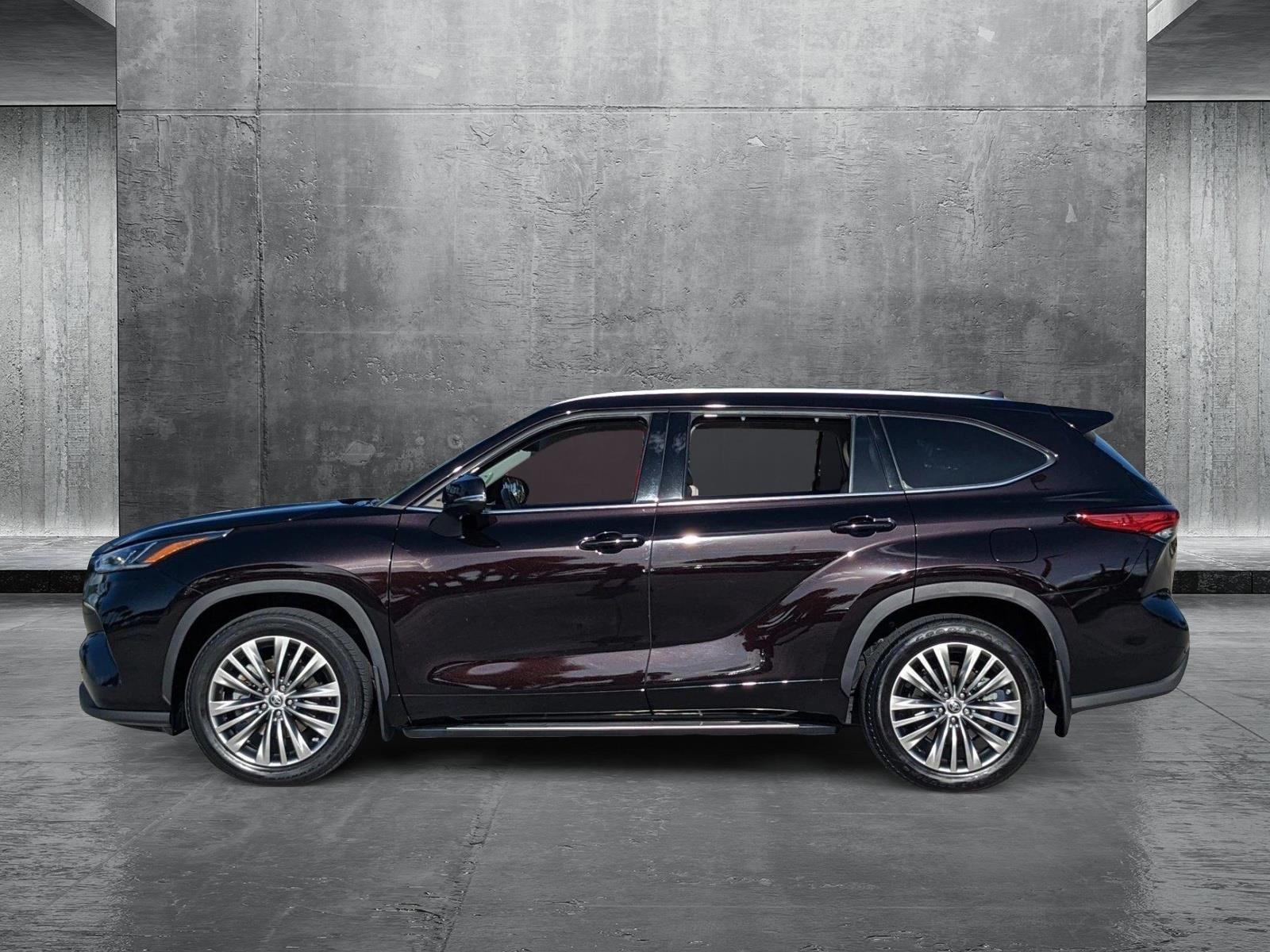 2022 Toyota Highlander Vehicle Photo in Davie, FL 33331