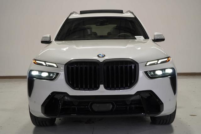 2025 BMW X7 xDrive40i Vehicle Photo in GRAPEVINE, TX 76051