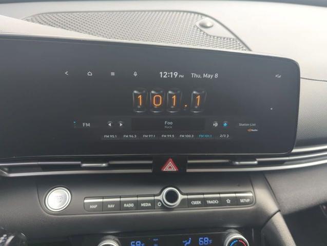 2023 Hyundai ELANTRA Vehicle Photo in Merrillville, IN 46410