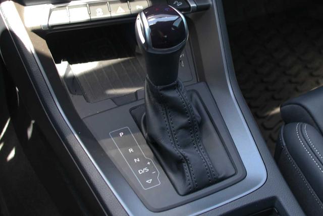 2024 Audi Q3 Vehicle Photo in SUGAR LAND, TX 77478