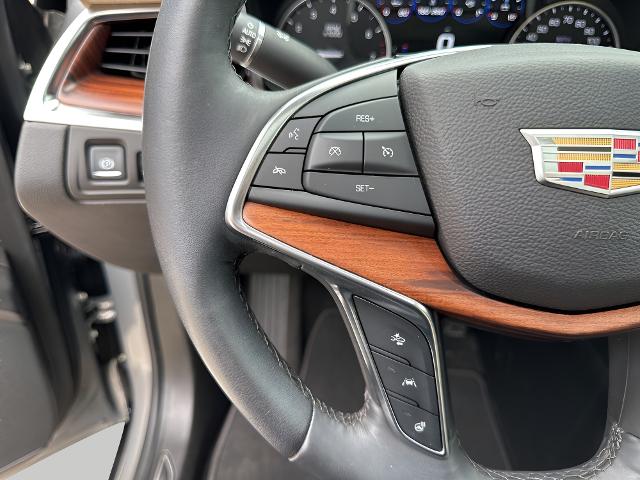 2017 Cadillac XT5 Vehicle Photo in MANITOWOC, WI 54220-5838