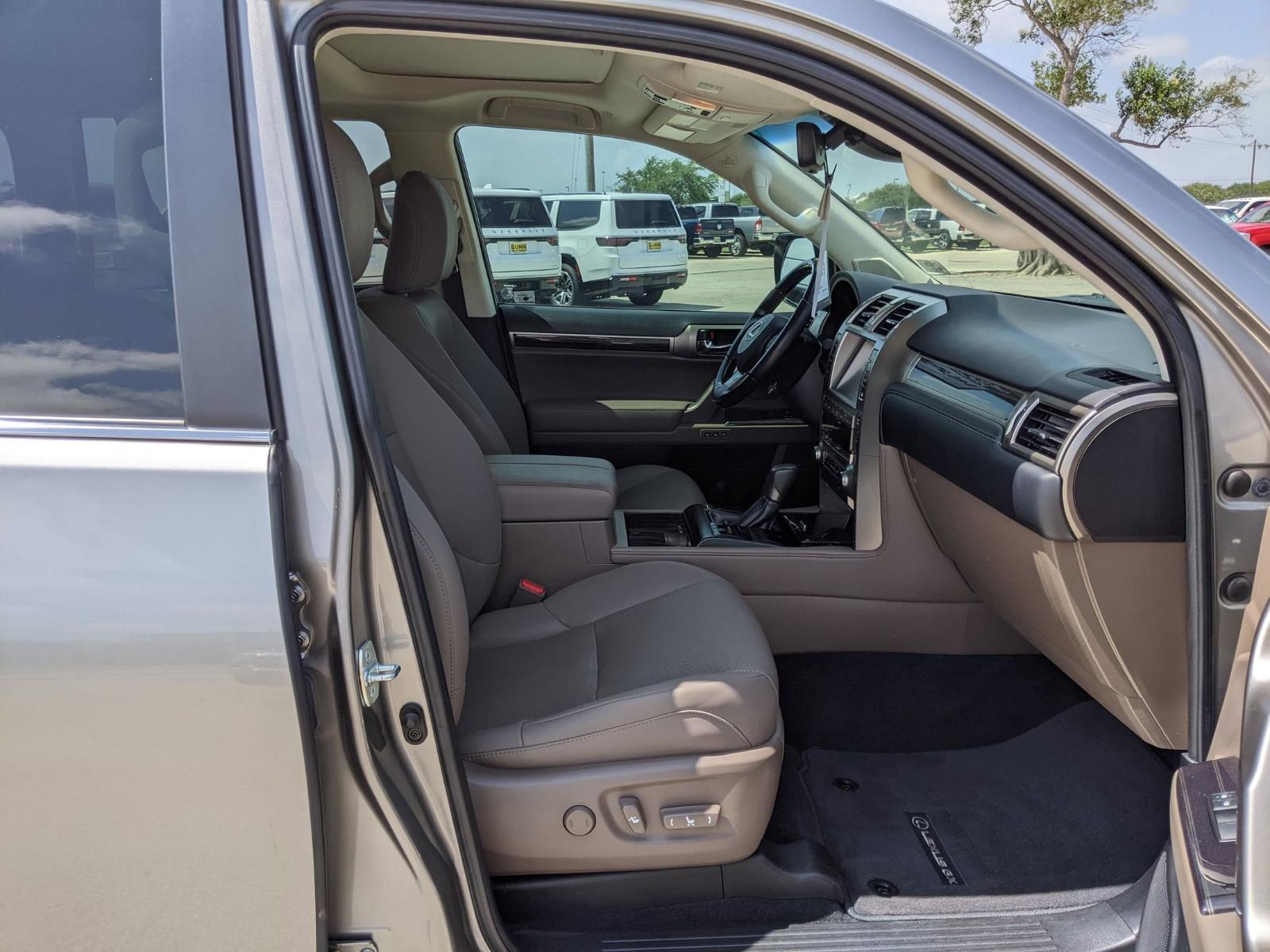 2021 Lexus GX 460 Vehicle Photo in Seguin, TX 78155