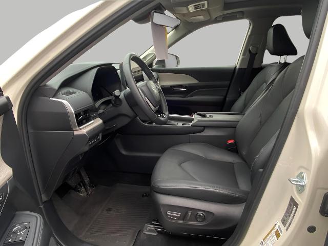 2024 Toyota Grand Highlander Vehicle Photo in APPLETON, WI 54914-8833