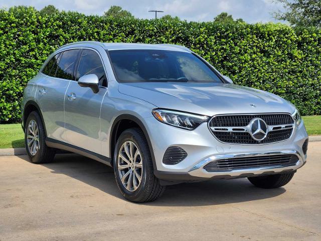 2025 Mercedes-Benz GLC Vehicle Photo in HOUSTON, TX 77079