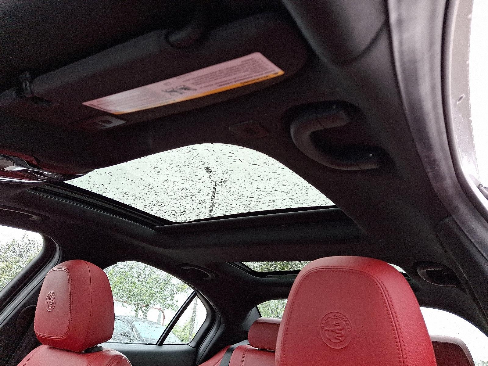 2022 Alfa Romeo Giulia Vehicle Photo in Willow Grove, PA 19090
