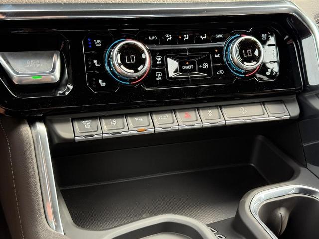 2025 GMC Sierra 2500 HD Vehicle Photo in COLUMBIA, MO 65203-3903