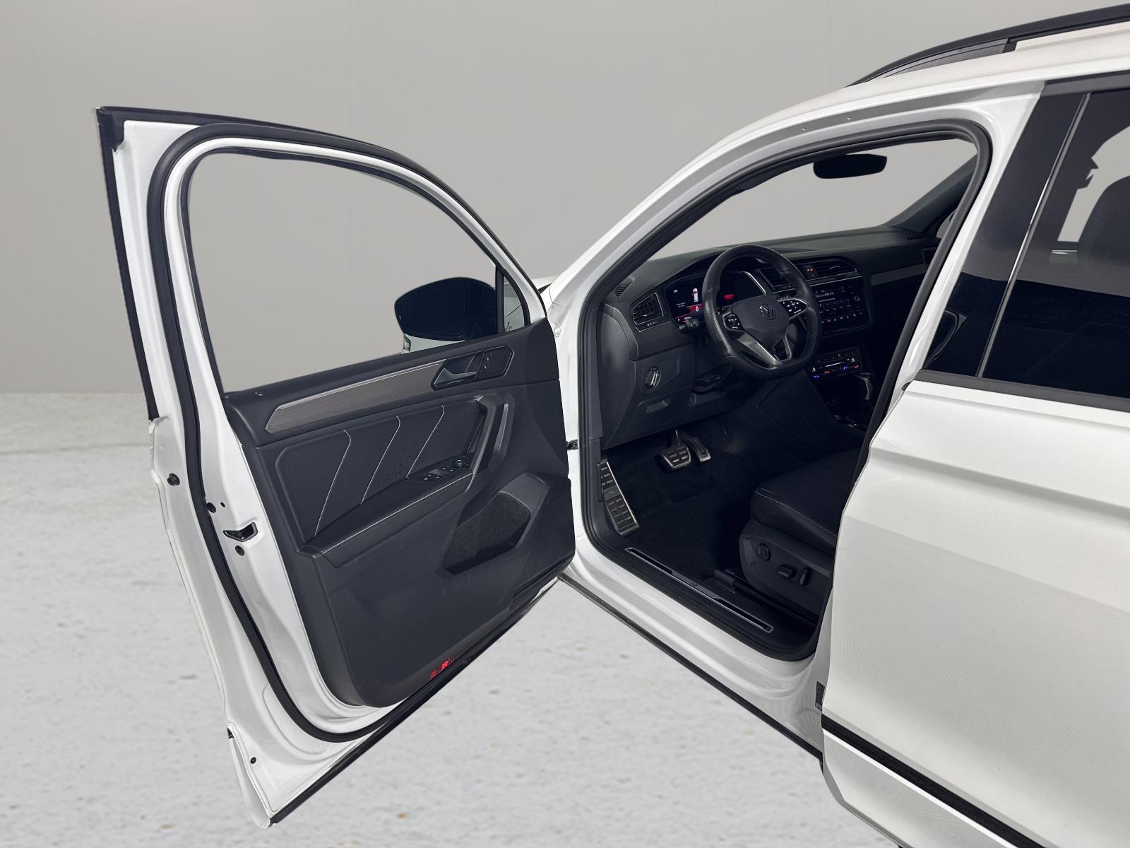 2023 Volkswagen Tiguan Vehicle Photo in Georgetown, TX 78626