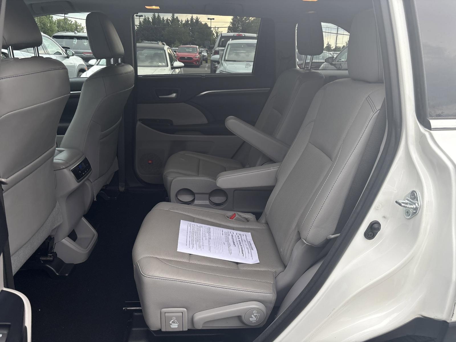 2016 Toyota Highlander Vehicle Photo in Mechanicsburg, PA 17050