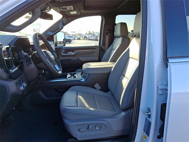 2025 GMC Sierra 2500 HD Vehicle Photo in LEWES, DE 19958-4935