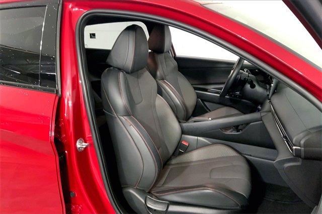 2022 Hyundai Elantra Vehicle Photo in TOPEKA, KS 66609-0000