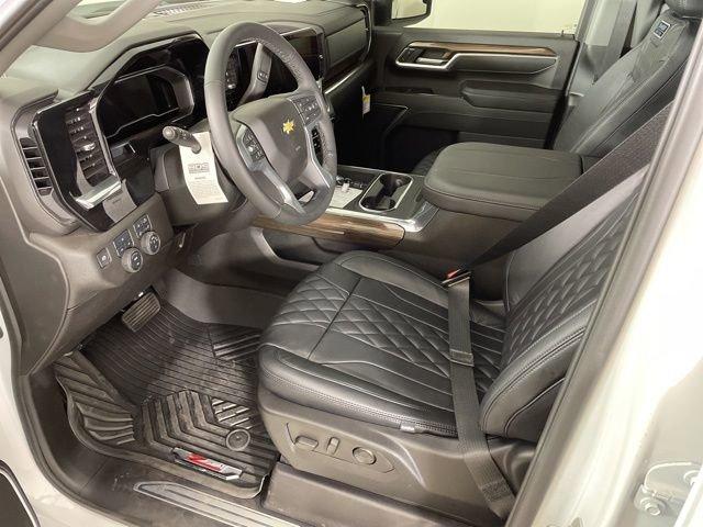 2025 Chevrolet Silverado 2500 HD Vehicle Photo in PHOENIX, AZ 85014-3381