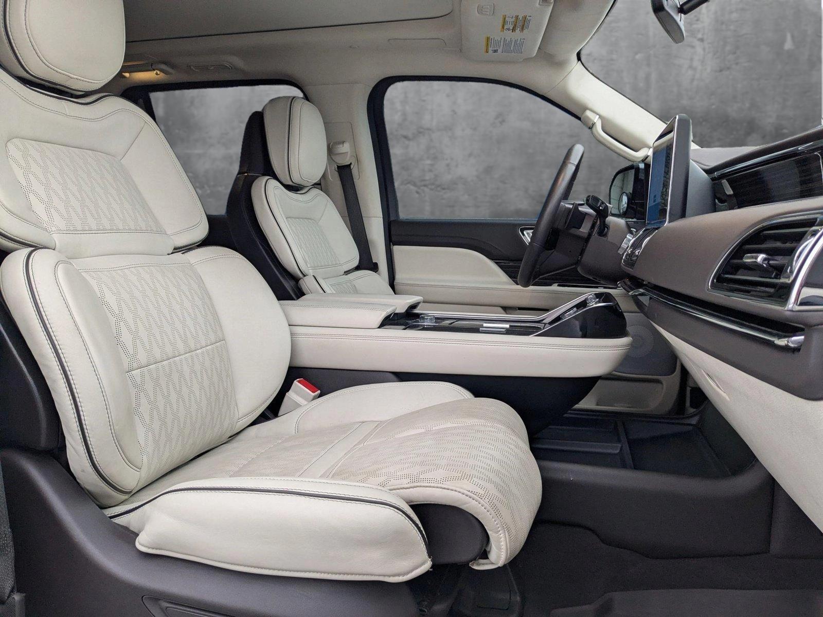 2024 Lincoln Navigator Vehicle Photo in Spokane, WA 99201