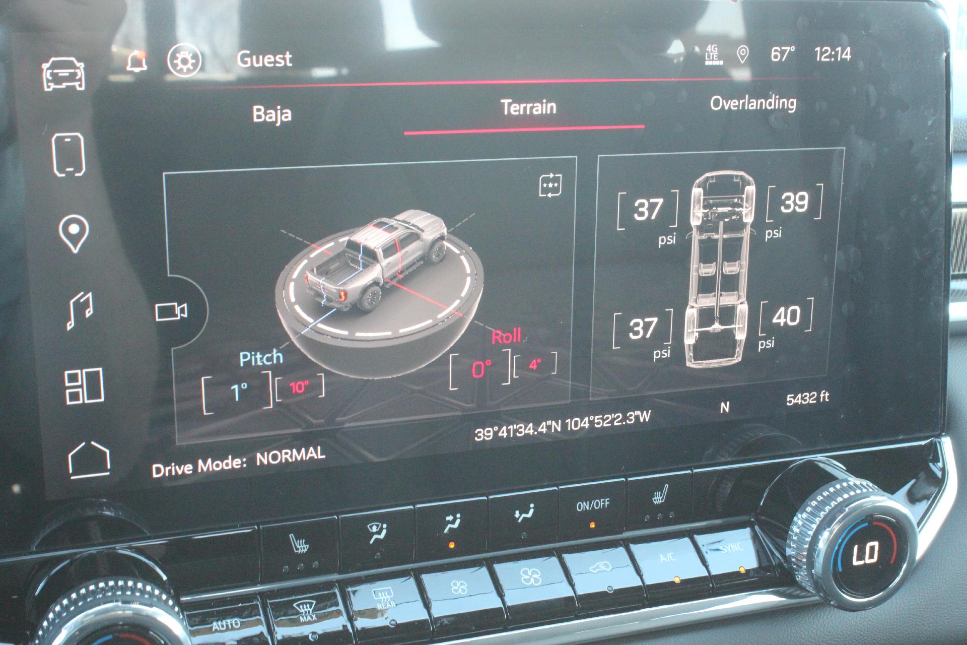 2025 GMC Canyon Vehicle Photo in AURORA, CO 80012-4011