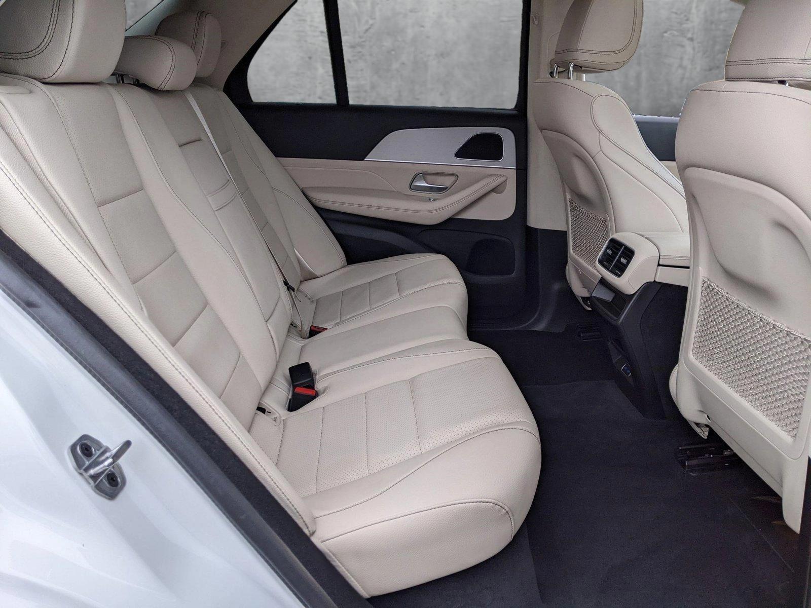 2024 Mercedes-Benz GLE Vehicle Photo in TIMONIUM, MD 21093-2300