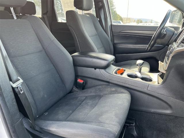 2015 Jeep Grand Cherokee Vehicle Photo in TULLY, NY 13159-3159