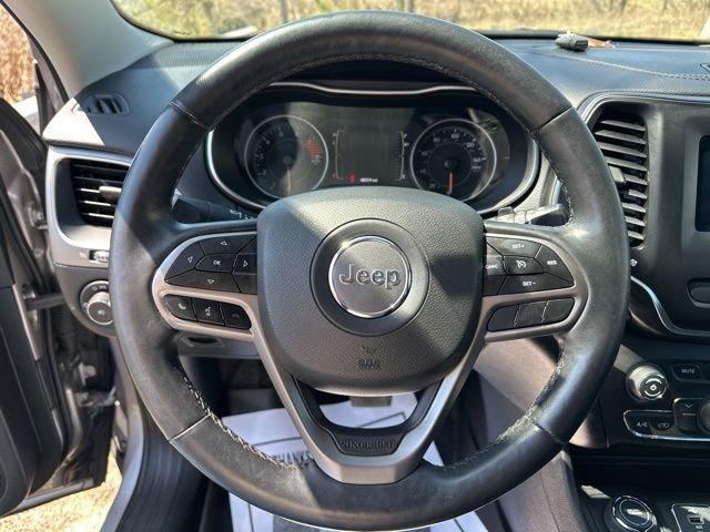 2019 Jeep Cherokee Vehicle Photo in MEDINA, OH 44256-9631