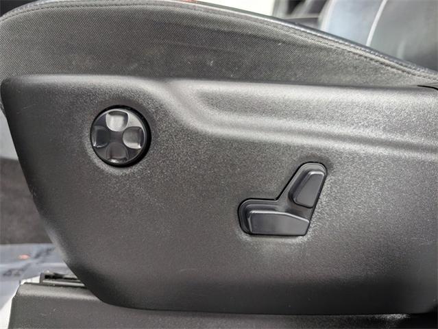 2017 Jeep Grand Cherokee Vehicle Photo in ENGLEWOOD, CO 80113-6708