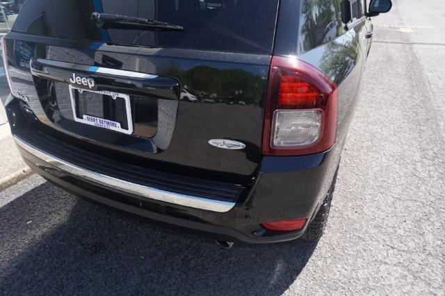 2017 Jeep Compass Vehicle Photo in FAIRMONT, WV 26554-2318