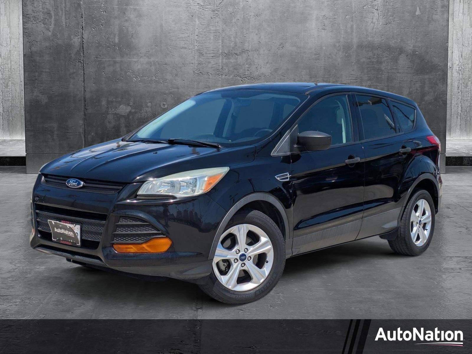 2016 Ford Escape Vehicle Photo in Tustin, CA 92782