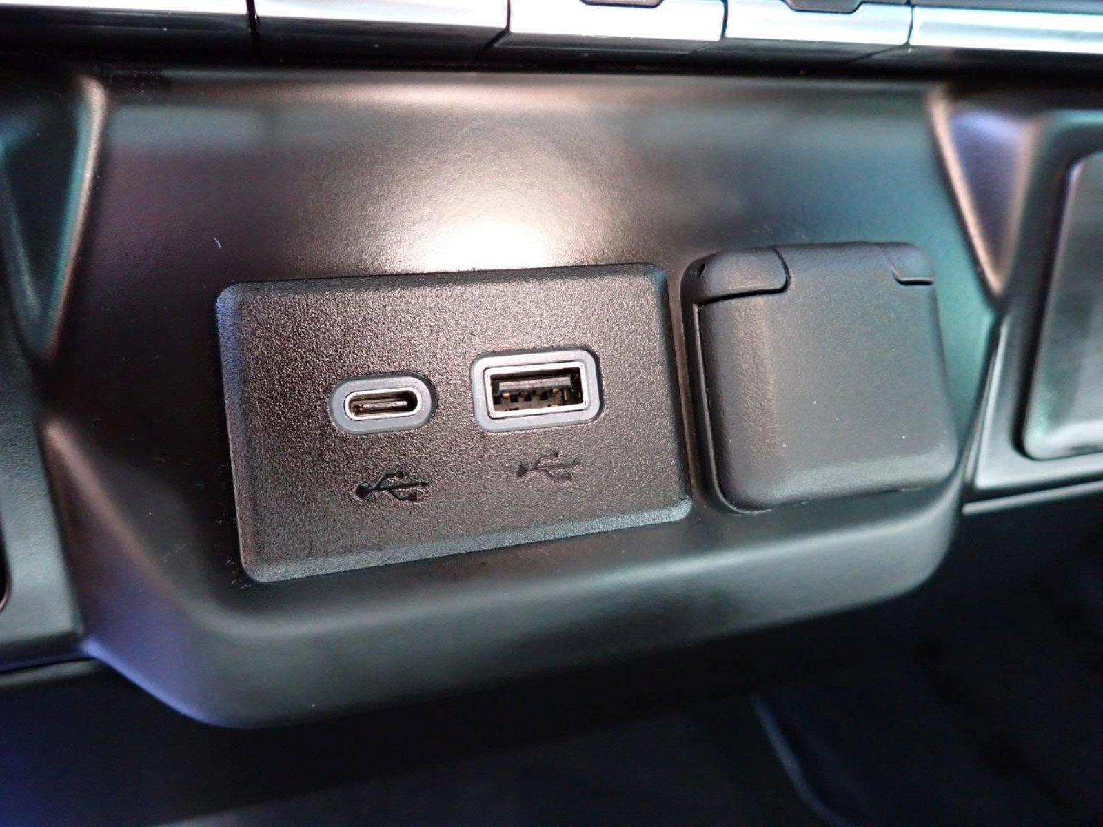2021 Chevrolet Silverado 1500 Vehicle Photo in DENVER, CO 80221-3610