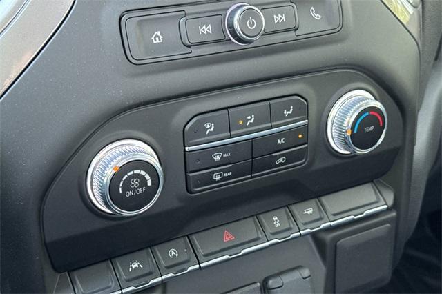 2025 GMC Sierra 1500 Vehicle Photo in ELK GROVE, CA 95757-8703